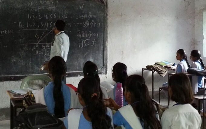 শিক্ষক |  বাংলার সব শিক্ষকের কাছে নথি চাইল শিক্ষা দপ্তর


