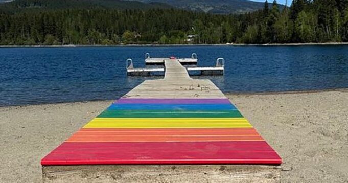 BC town Rainbow Pier sparks petition to restore 'previous state' | Globalnews.ca

