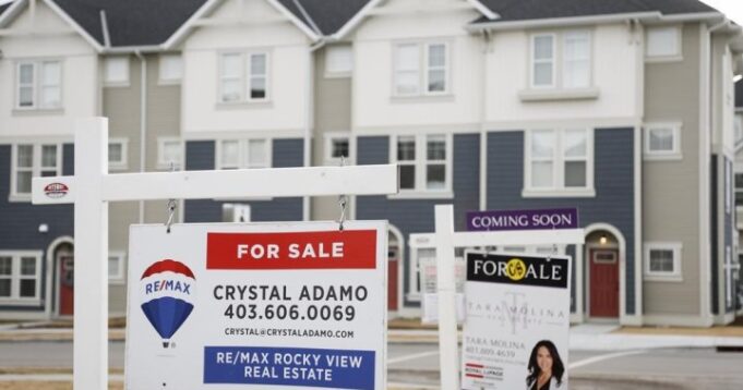 Calgary home sales fall in May as lower-priced listings limited - Calgary | Globalnews.ca

