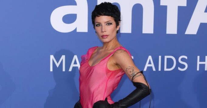 Halsey reveals she's 'lucky to be alive' after private health issues - The Nation | Globalnews.ca


