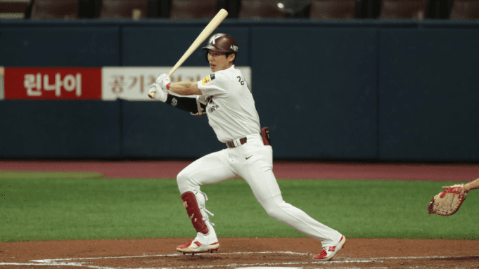 KBO মিডফিল্ডার Hyeseong কিম একটি এজেন্সি ভাড়া করেছেন এবং অফসিজনে MLB-তে স্যুইচ করবেন বলে আশা করা হচ্ছে

