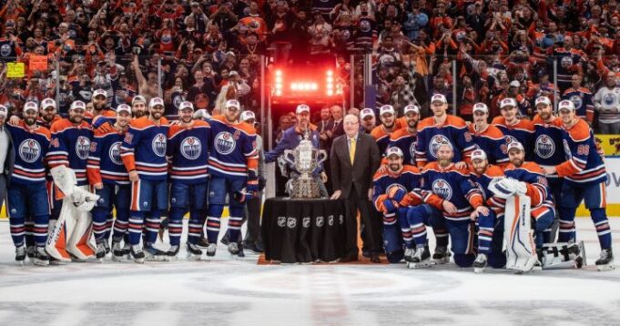 Photos: Edmonton Oilers beat Dallas Stars to advance to Stanley Cup Final | Globalnews.ca

