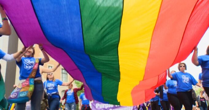 Saskatoon Pride bans Saskatchewan Party from Pride events | Globalnews.ca

