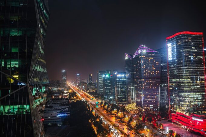 Study: Urban health advantage and penalty in aging populations: a comparative study across major megacities in China. Image Credit: mehdi33300/Shutterstock.com