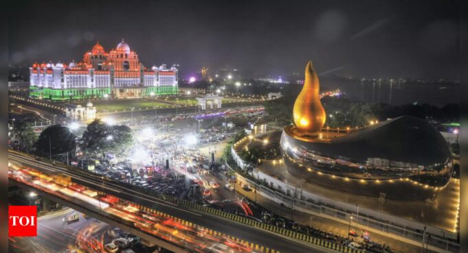 হায়দ্রাবাদ আজ থেকে অন্ধ্র প্রদেশের রাজধানী হবে | ইন্ডিয়া নিউজ - টাইমস অফ ইন্ডিয়া

