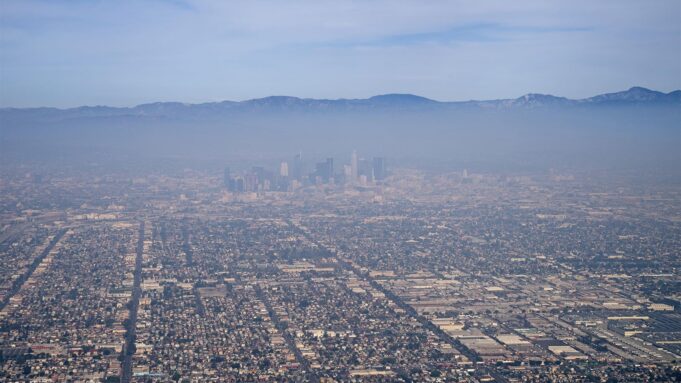 A photo of Los Angeles under a blanket of smog.