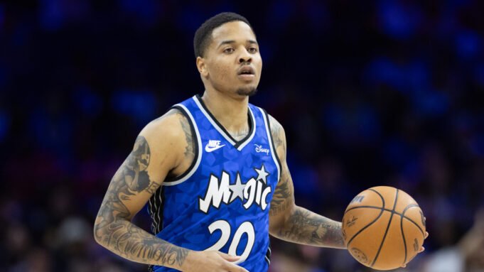 Markelle Fultz এবং সর্বকালের সবচেয়ে খারাপ পাঁচটি NBA নং 1 ড্রাফ্ট পিক

